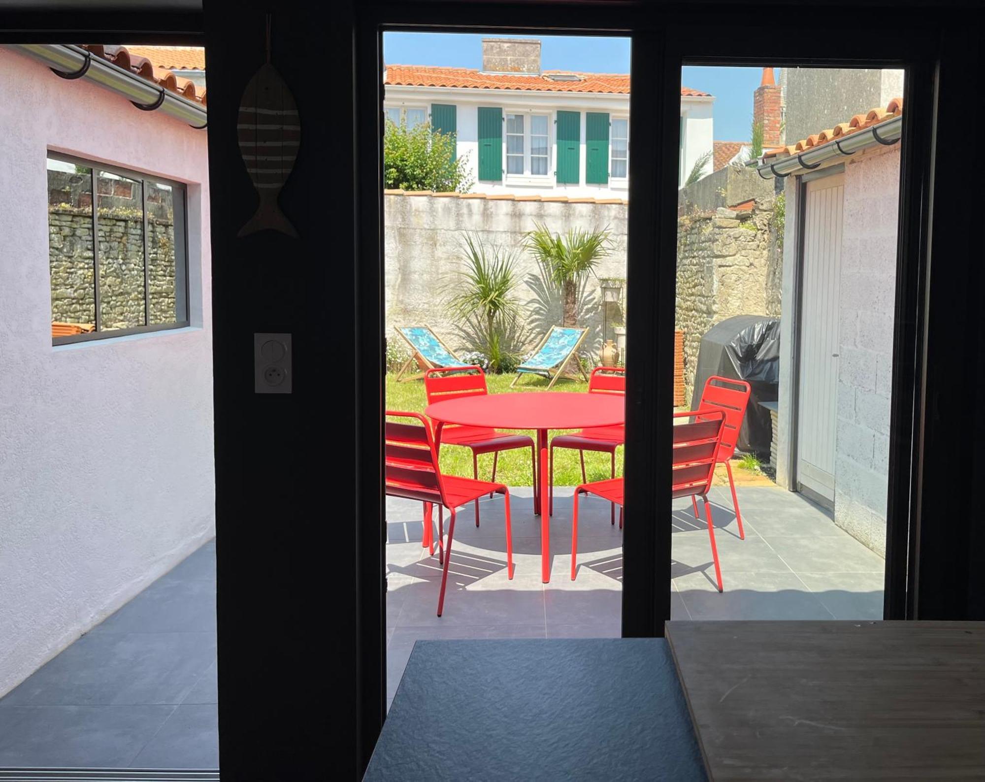 Elegante Maison Familiale Au Coeur Des Remparts De La Citadelle Le Château-dʼOléron Exterior foto